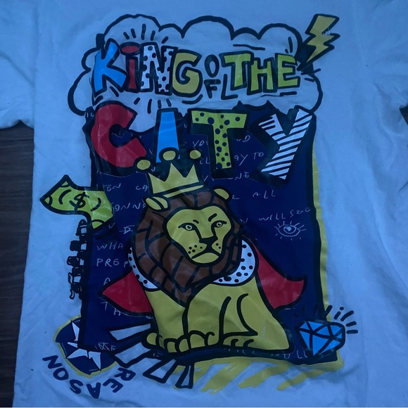 King If The City Graphic Tee! ☀️ - Picture 2 of 3
